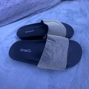 sparkly sandals/flip flops